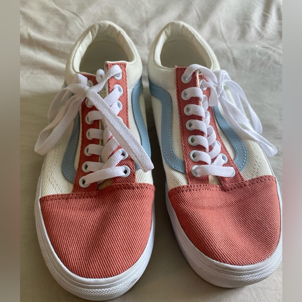 Vans Women’s Shoes. Platform style. Multicolored. Lightly worn.